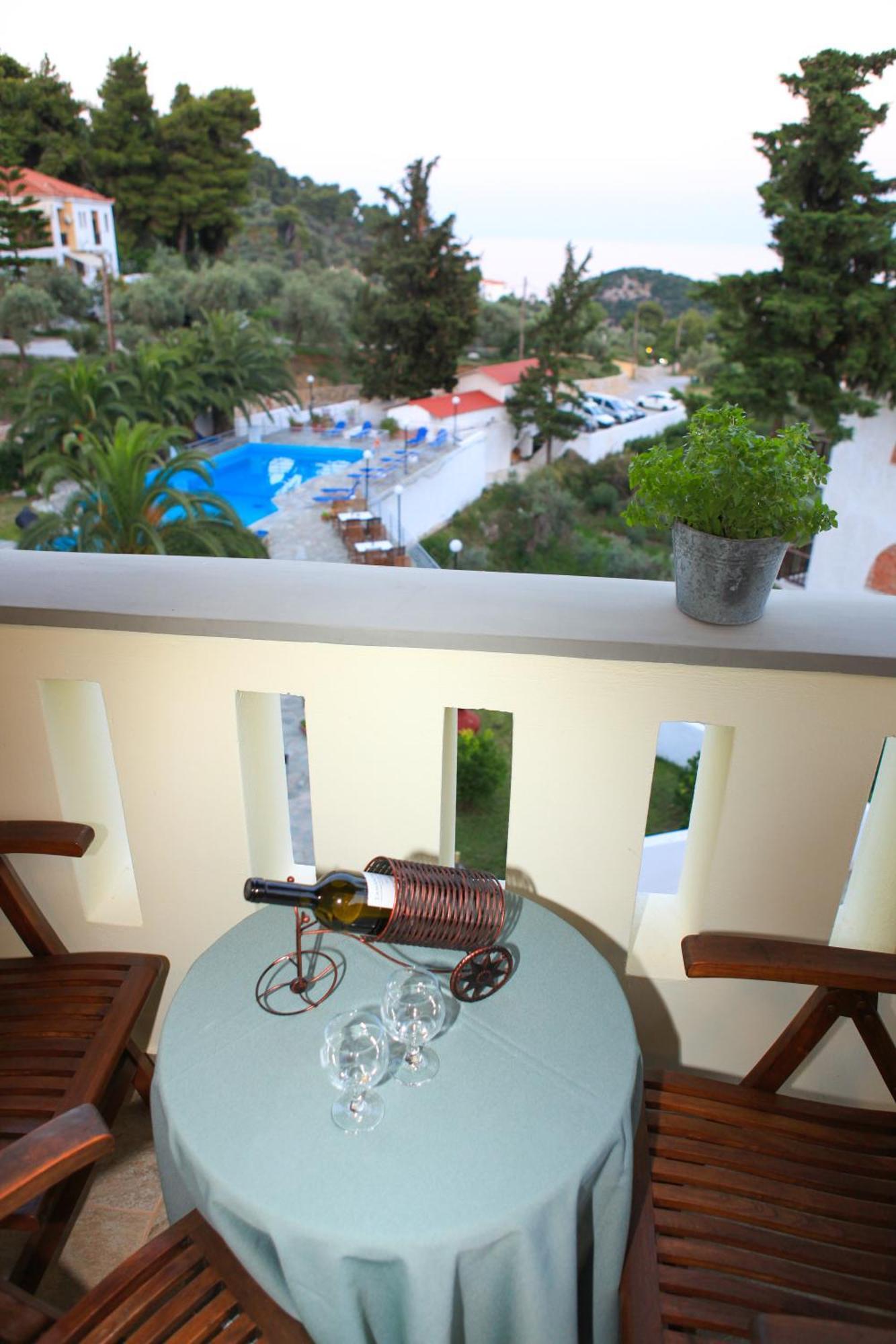 Stafylos Suites & Boutique Hotel Екстериор снимка